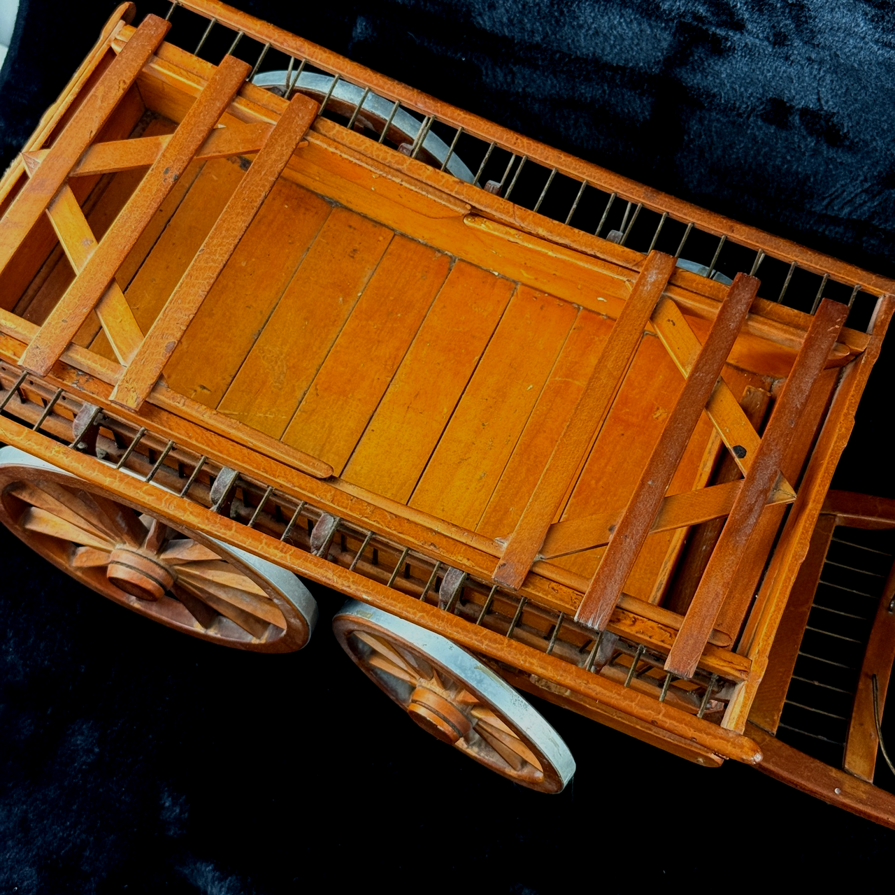 Large Porcelain Draft Horse & Wooden Farm Wagon Carriage Model see the pics13
