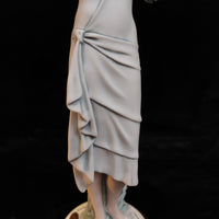 Thumbnail for Florence Armani Marguerite Figurine – 1731F Lady With Daisies, Box Mint 15