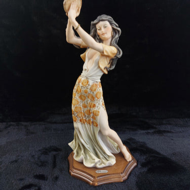 Giuseppe Armani Florence Figurine 14 in Semi Nude Gypsy Hand Painted 306041 1