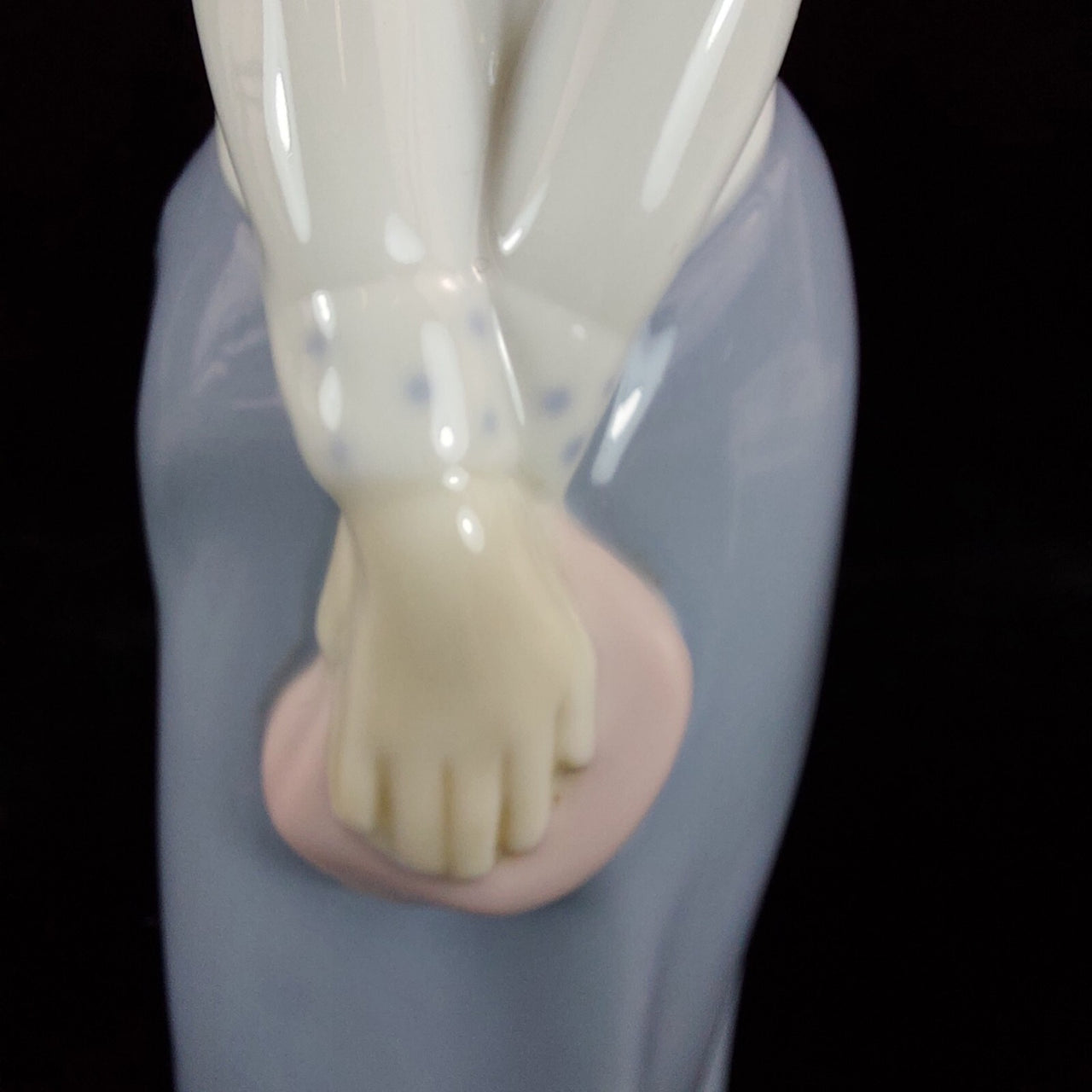 Nao Lladro by Figurine "Girl with Purse" Spainish Mint bookshelf fireplace decor3