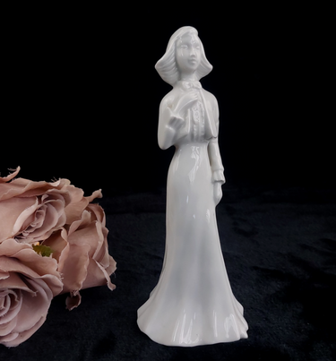 Vintage white Porcelain beautiful Girl Figurine 9