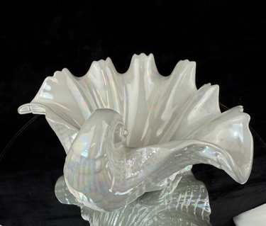 Vintage 1953 Royal Worcester Bone China Iridescent Shell Figurine/Dish decor.1