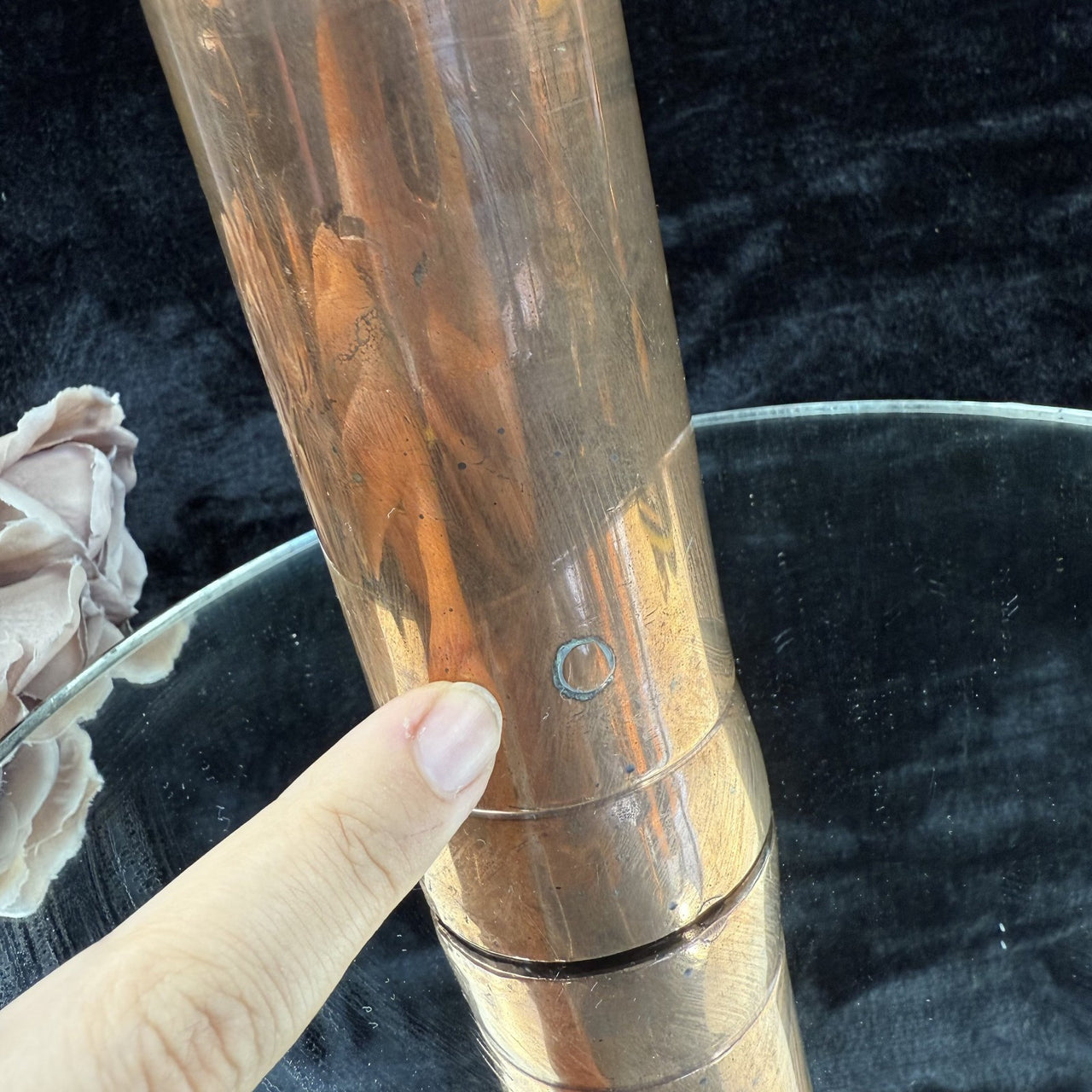 antique copper vase Arts and Crafts Period with Motifs Floral heavy Collectable19
