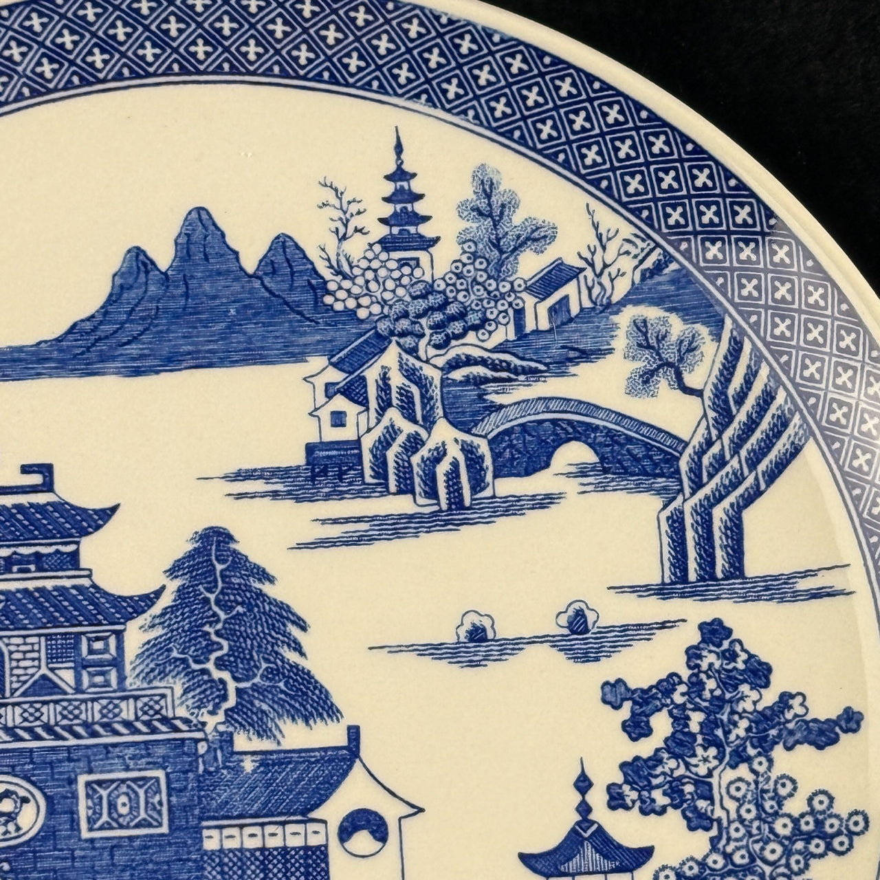 Spode Mint Danbury Willow Pattern Plates x3 Temple Landscape antique Blue White11