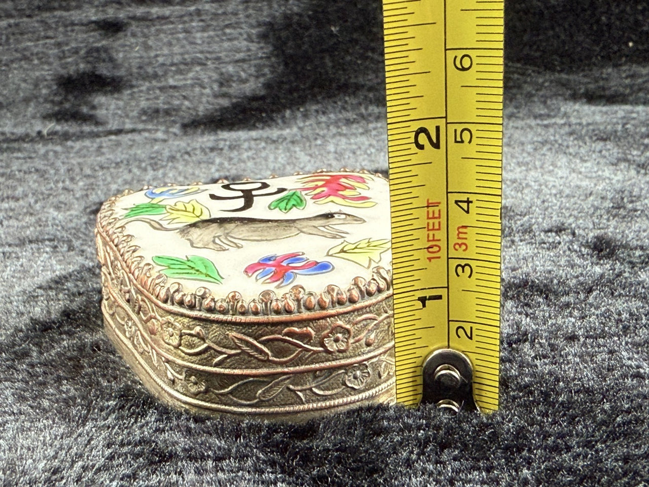 Chinese Odd Shaped Little Trinket Box With Mirrored Lid Porcelain Top decor.4