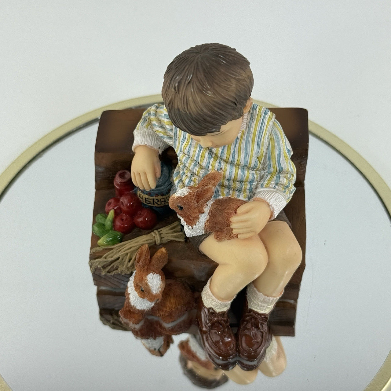 Leonardo Collection Apples and Rabbits Figurine by Christine Haworth Gift 5.25”3