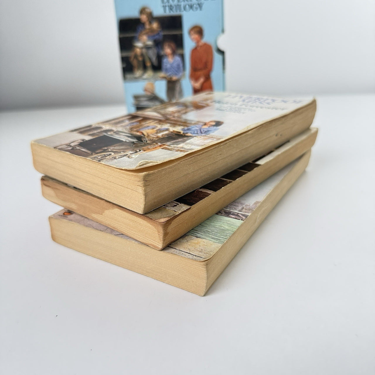 Helen Liverpool Forrester Trilogy 1984 Fontana Box Set – See Pics Book Set Water11