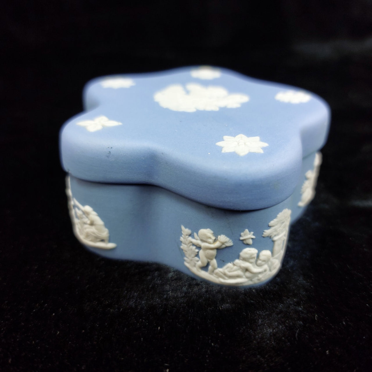 Wedgwood Blue Jasperware Trinket Small Pentagon   Box , Cherub Mot   & Floral  3