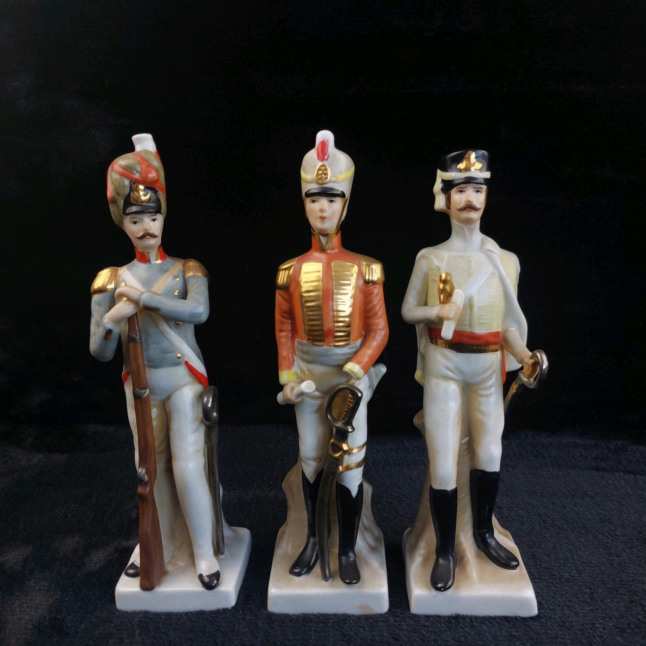 3Napco Military Porcelain Figurines Set Made in Sri Lanka Tall one hand broken0