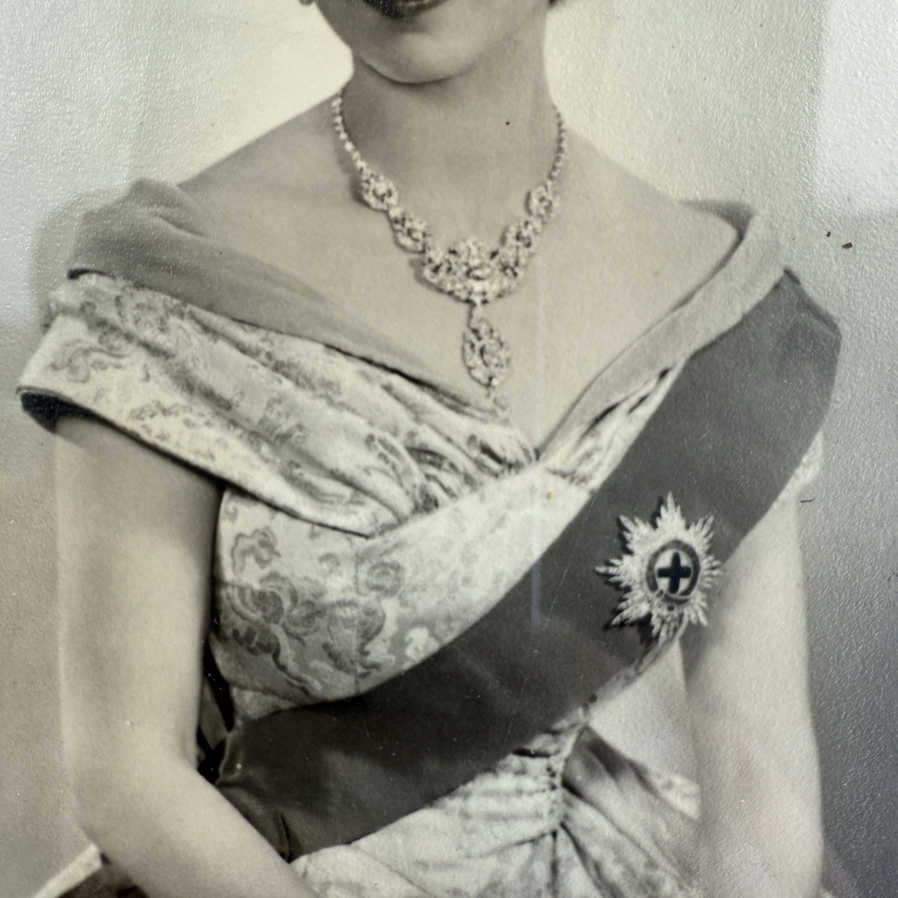 Original Photograph Queen Elizabeth II by Dorothy Wilding 1952 -approved Print5