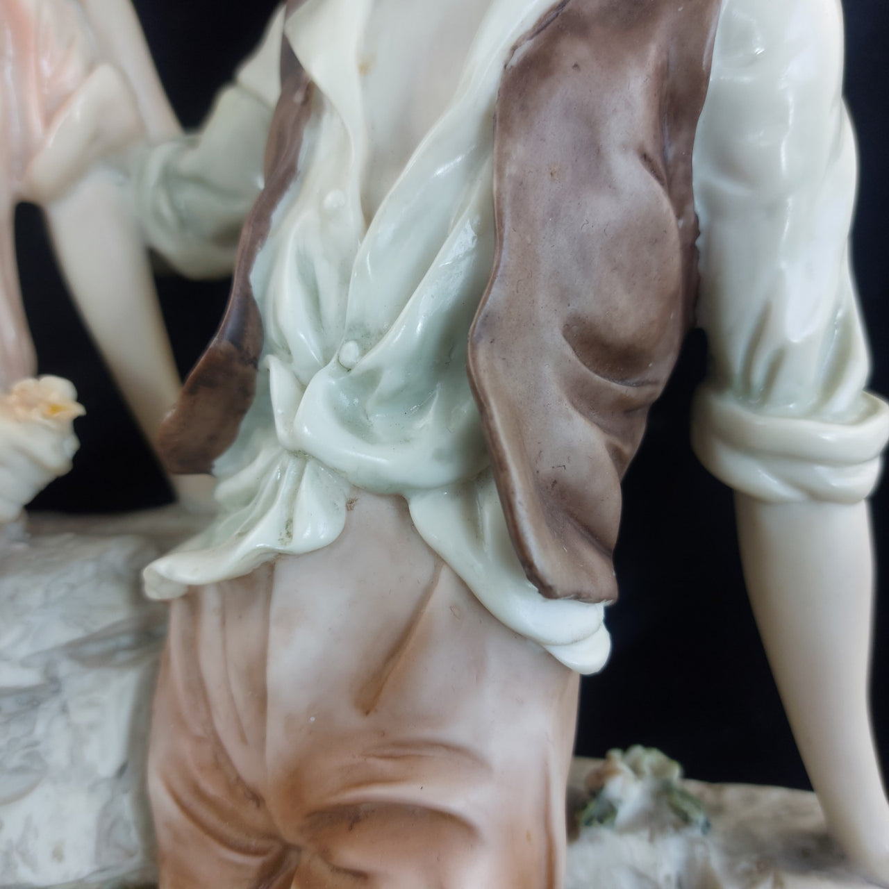 Anina ( La Anna) Collection Italian Alabaster –Couple in Love Figurine  1999. 158