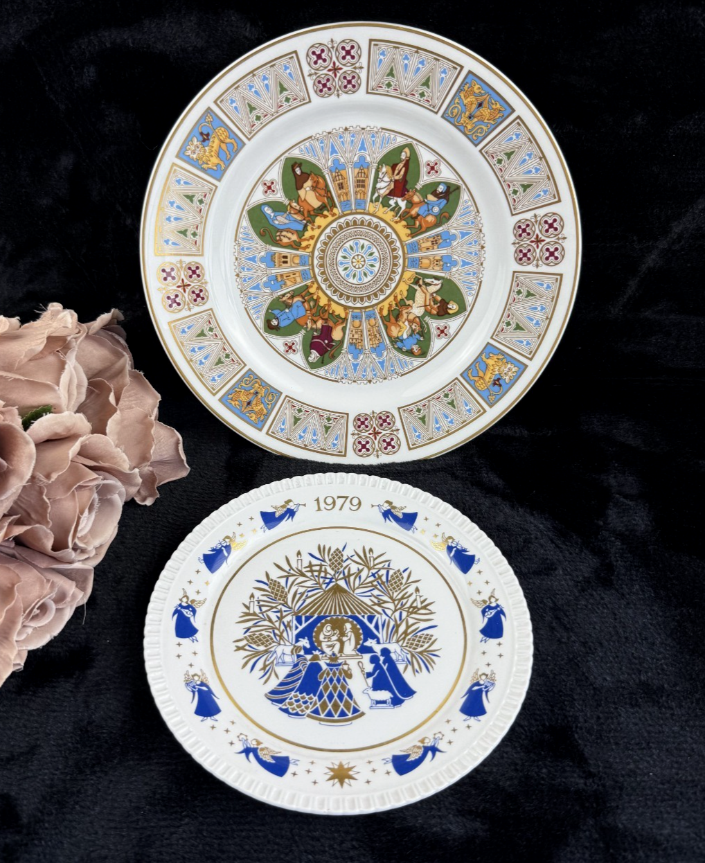 Spode Limited Edition Collector Plates Lot of 2 Canterbury Pilgrims & 1979 decor0