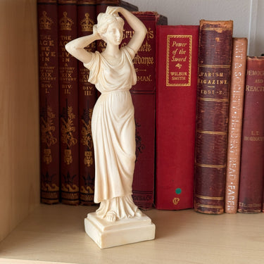 Classical Greek Style Female Figurine gift 22cm Resin Venus Ivory Look Sculpture1