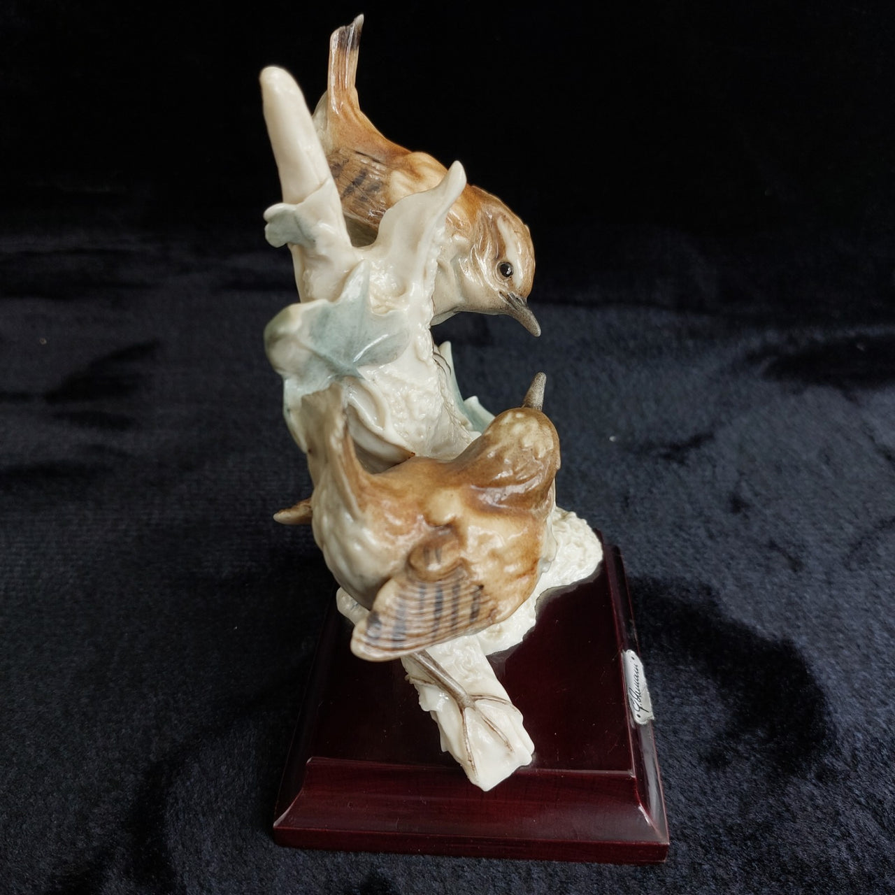 G.Armani Twin Birds Figurine  Italian Capodimonte Porcelain Signed 6.5” gift9
