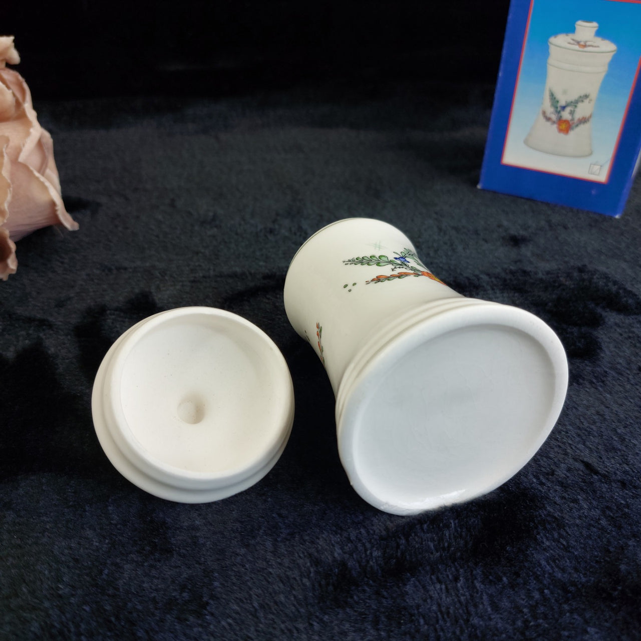 Vintage Zier Dose Floral Ceramic Lidded Trinket Box Jar Original Box 13cm White 5