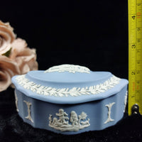Thumbnail for Wedgwood Jasperware Blue Design Classical Cherub Oval Trinket Box – Vintage11