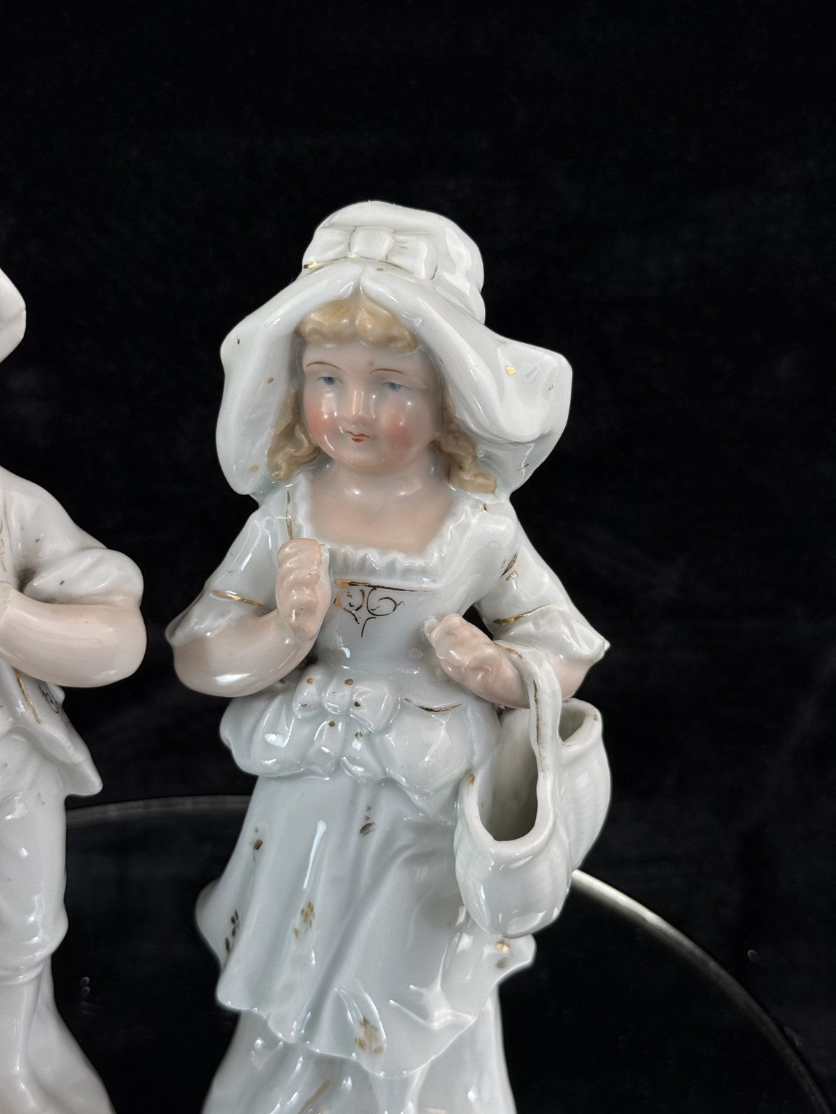 antique figurine couple see the pics decor bookshelf collectables Unmarked White12