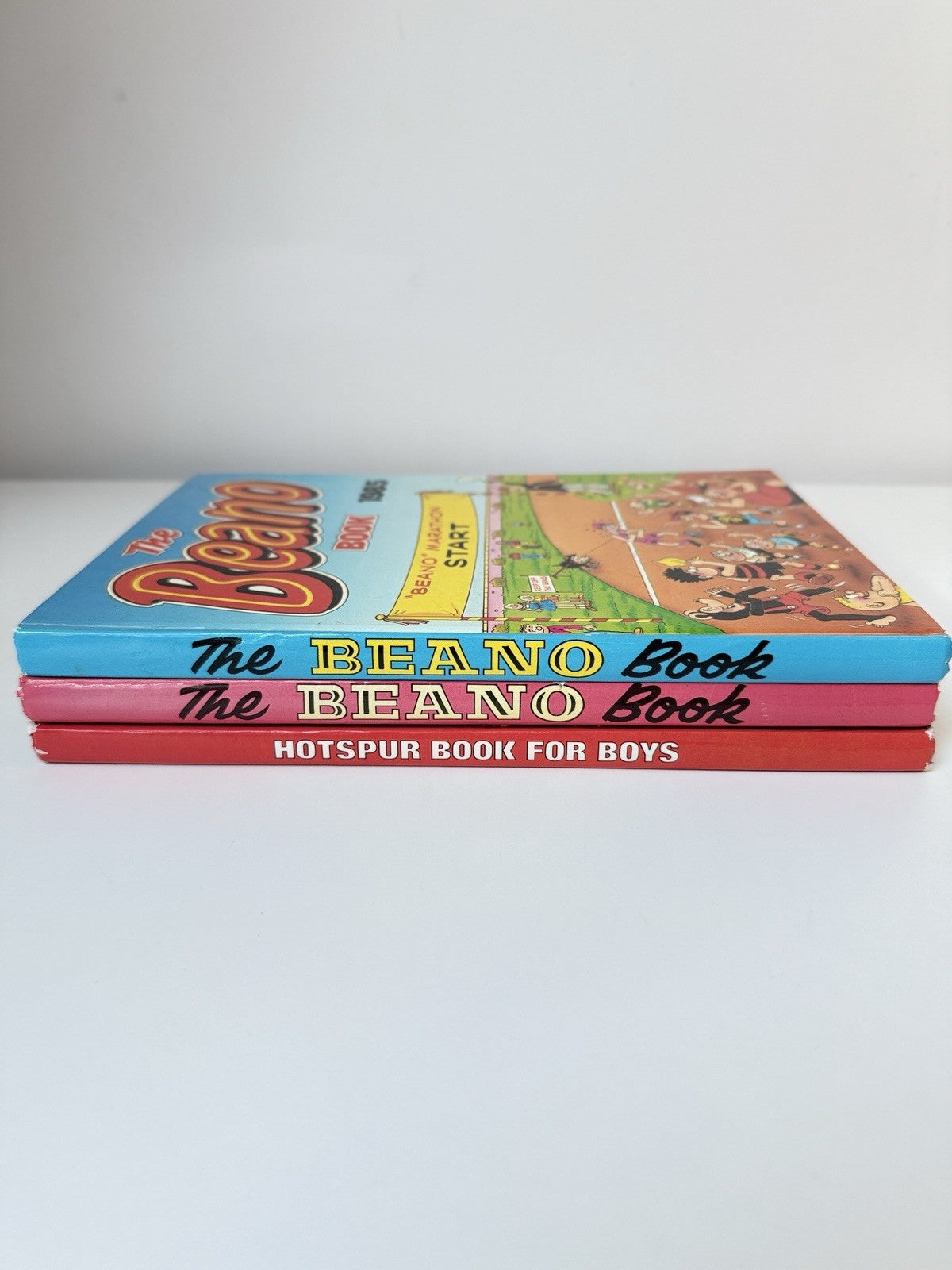 Beano Comic Hotspur Book Lot Classic Annuals UK DC Thompson Gift 1983-1985-19868