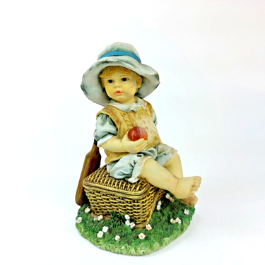Leonardo Collection Things to Come Figurine Christine Haworth Child Apple.0