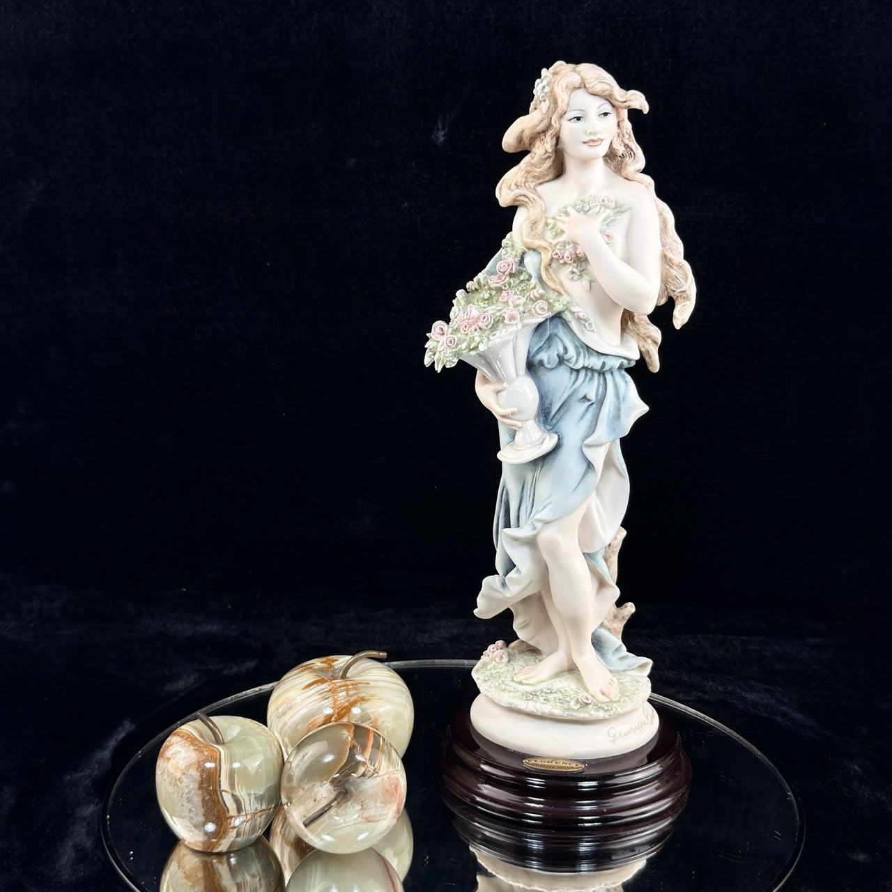 Giuseppe Armani Spring Florence Lady Flowers Figurine 0181C Italy HomeDecor 19921