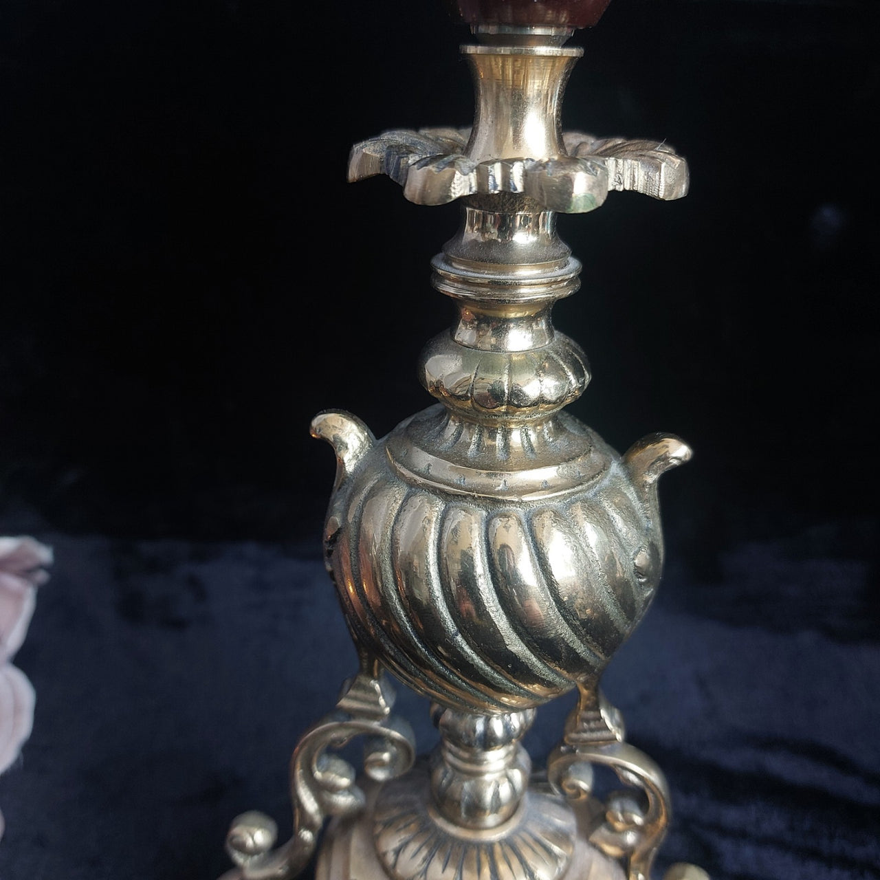 Stunning French Brass Table Lamp Ornate Rococo Base, Working, 18in Tall Heavy3