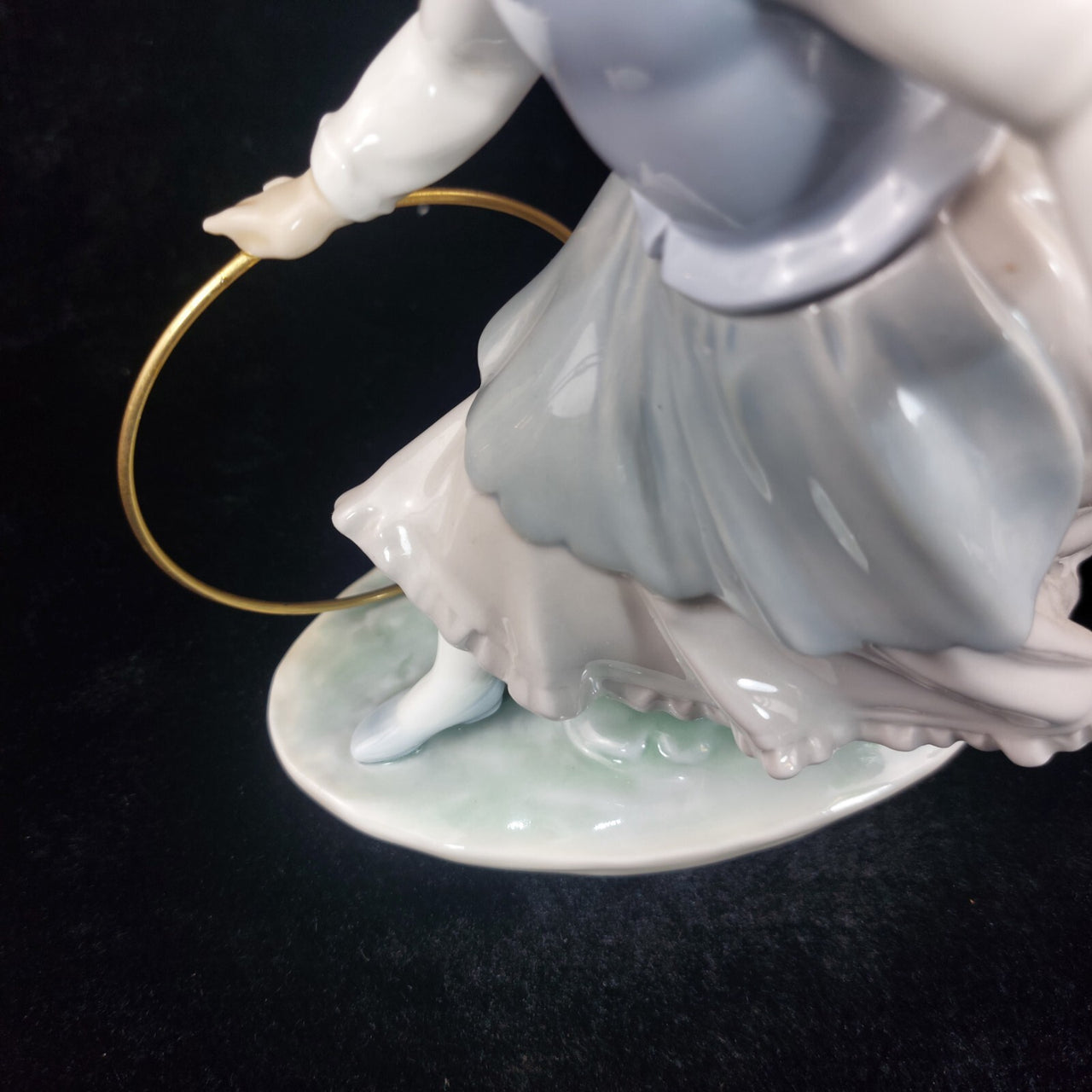 NAO Girl Spain Figurine with Hoop Glazed Porcelain Worn Base A-16M Sculpture6