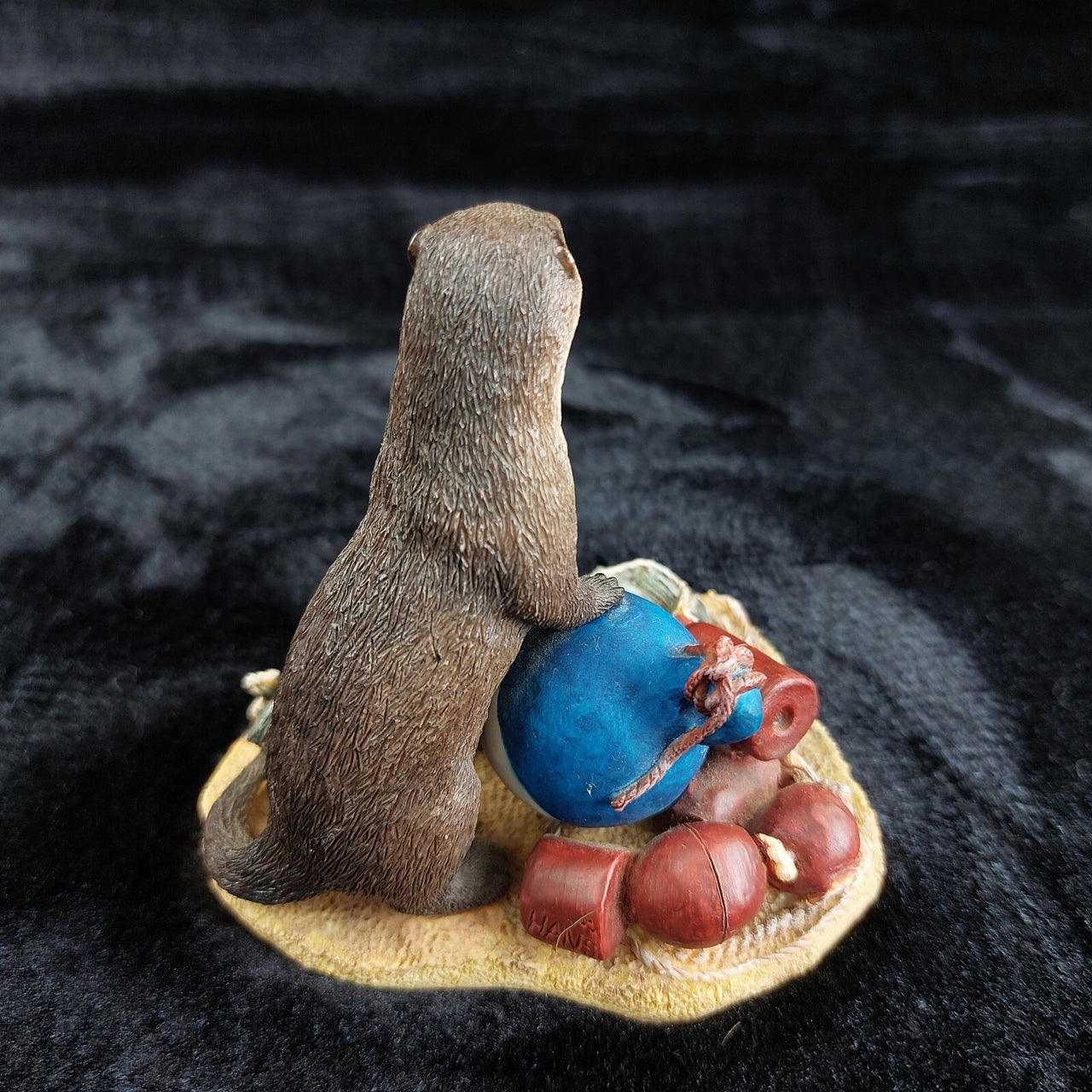 Border Fine Arts Country Characters A1673 Otter Figurine 3.5in 2002 Handcrafted1