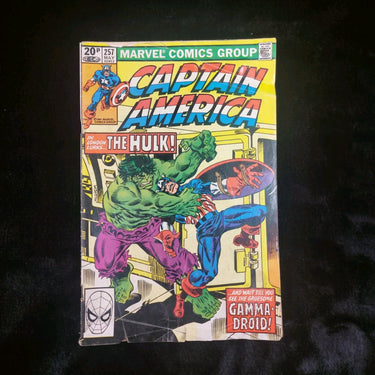 Marvel Comics Captain America –(May 1981) Hulk Appearance  #257   0