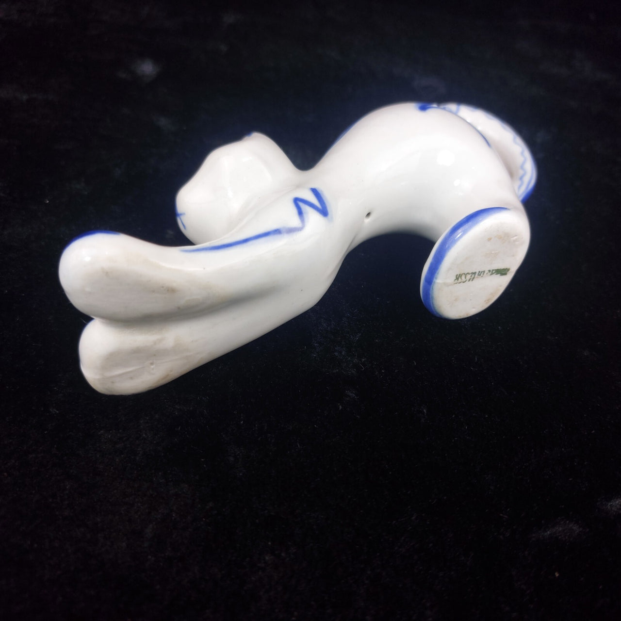 USSR Vintage Cat Figurine Good White Blue Stretching Kitten Russian Porcelain .6