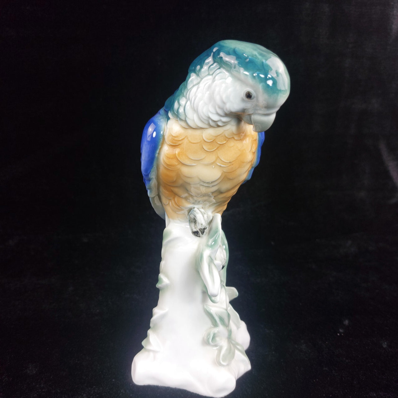 W.R. Porcelain Germany Parrot Figurine 8" Multicolor Macaw Style Bird Statue dec5