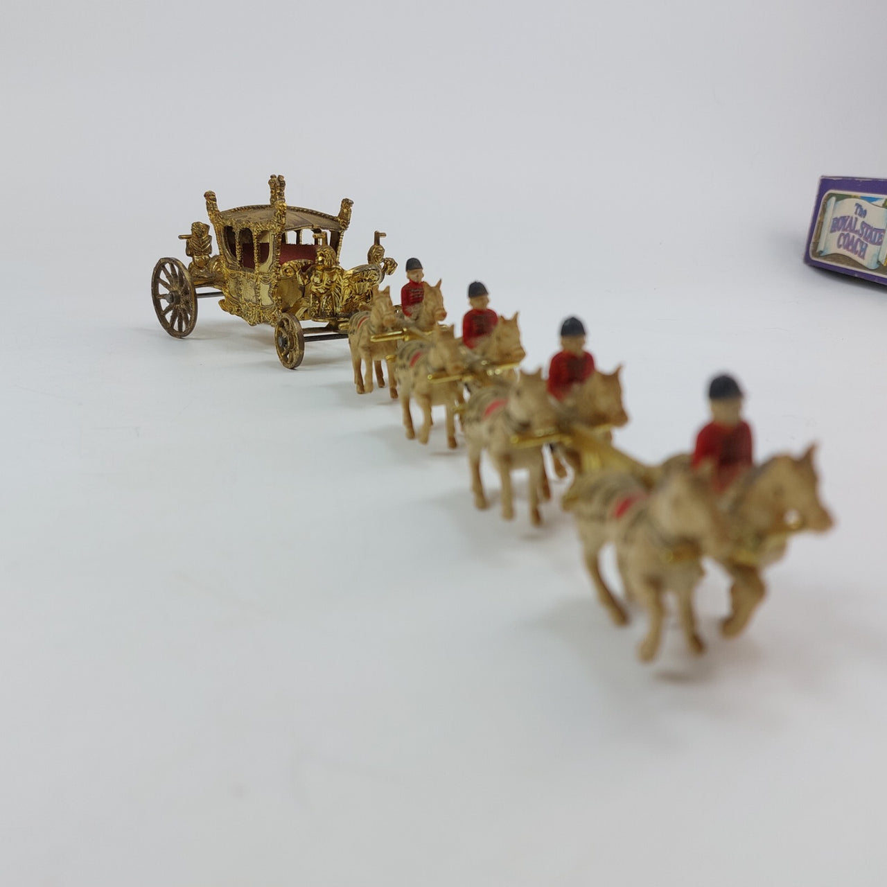 Crescent Die 1977  vintage Cast The Royal State Coach" 12" Model w Original Box11