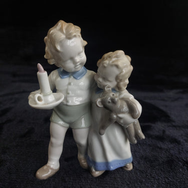 Scheidig Kunst Porcelain kids Figurine  5.8