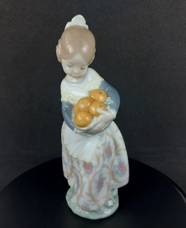 Rare NAO by Lladró Handmade Spanish Porcelain Girl with Basket Figurine Spain.1