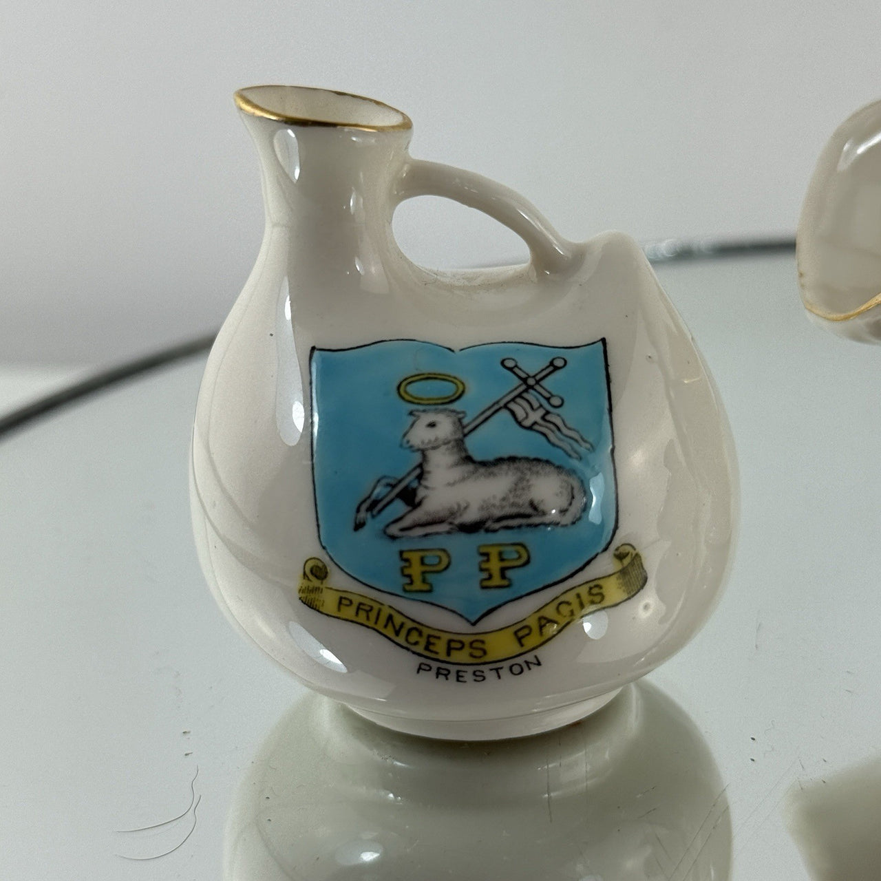 Tuscan & Chine Gemma Crested Ware Trio Mini Vases Jugs Collectible antique Decor6