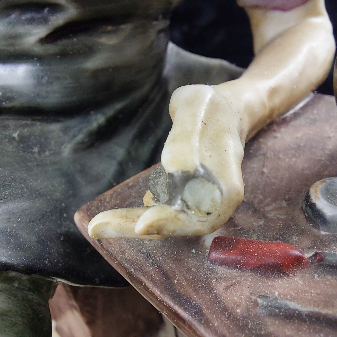 Porcelain of a watchmaker CAPODIMONTE. Antonio Benni. Is Finger Broken, chipped6