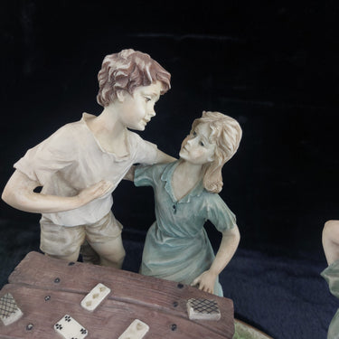 Very Large Capodimonte figurine 'The Card Players'  Friends group see pics decor1