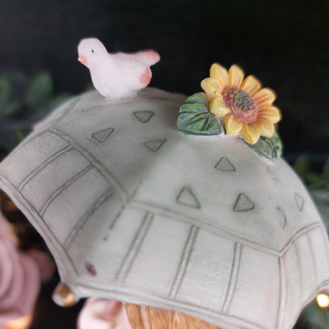 2000Juliana Boy Collection with Umbrella Figurine Porcelain United Kingdom.20