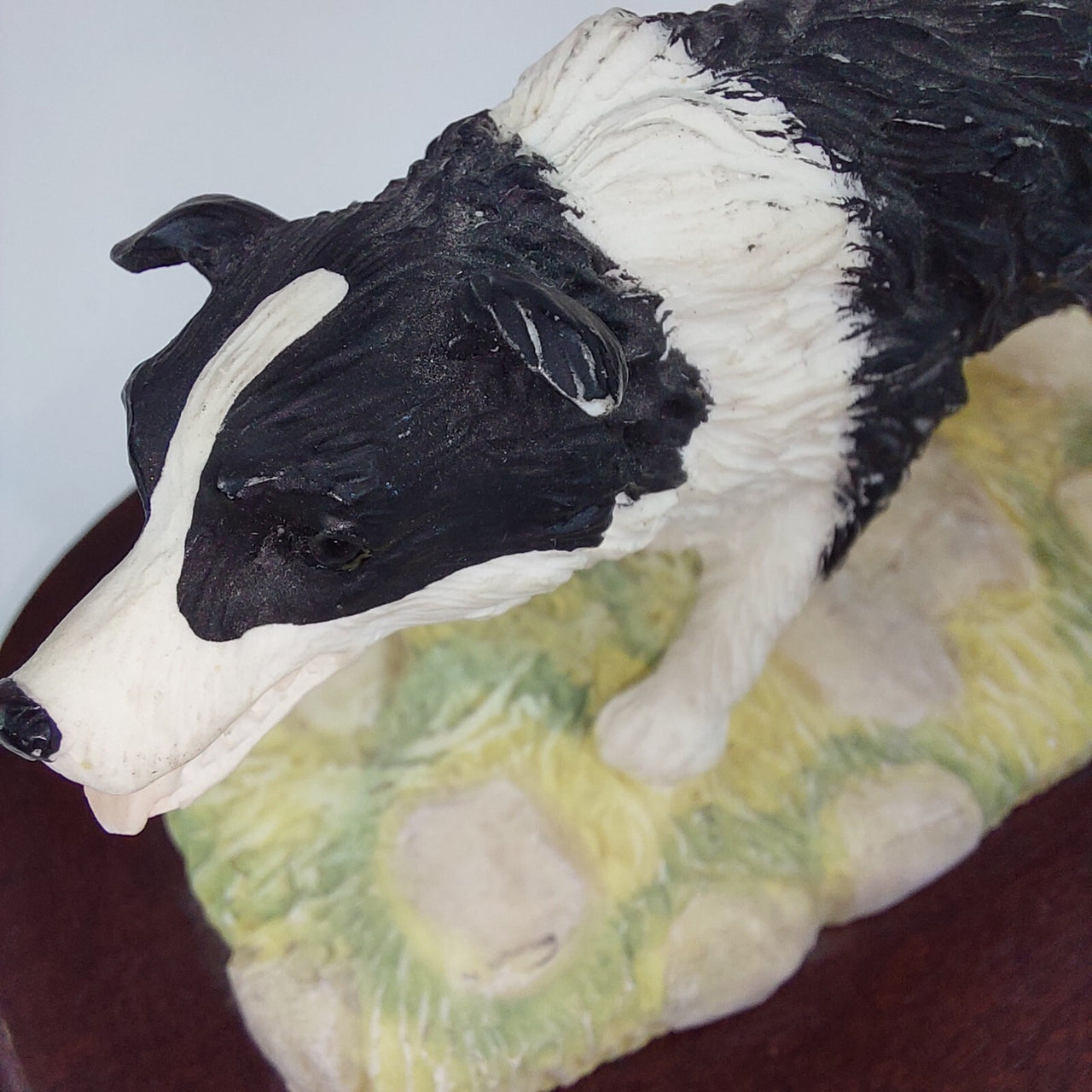 Leonardo Collection Border Collie Dog Figurine 3.25 Collectable 1993 Resin, Wood5