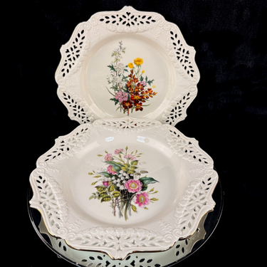 Royal Creamware Floral Gift Plates x2 Wild Roses Buttercups Ltd Ed England 10.5