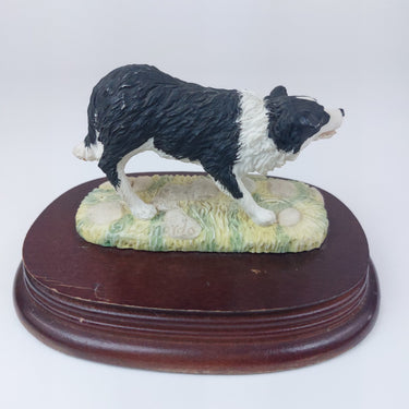 Leonardo Collection Border Collie Dog Figurine 3.25 Collectable 1993 Resin, Wood1