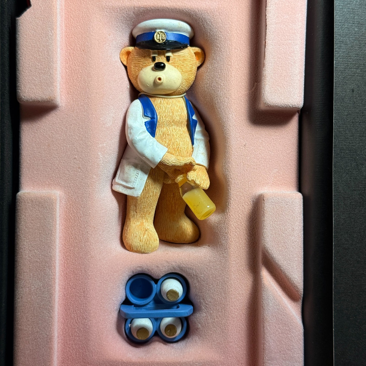 Bad Taste Bears COLLECTORS OFFICIAL CLUB BOX SET Exclusive Mugs Milkman Figure4