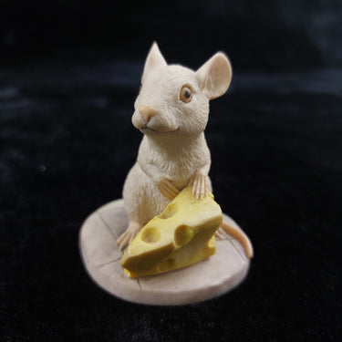 Border Fine Arts First Friends   1989 – FF5 Mouse with Cheese Figurine gift0