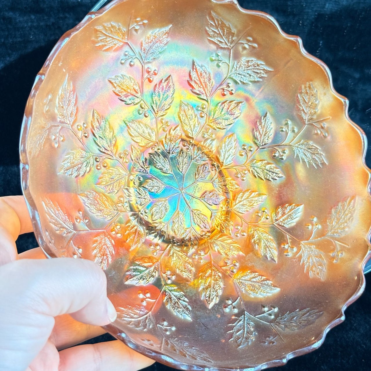 Fenton Leaves Holly Marigold Carnival Glass Ruffled Bowl Antique 7.5" Iridesce5