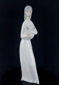 Thumbnail for Miquel Requena Porcelain Maria with Lamb Cuart Valencia de Figurine Poblet .2