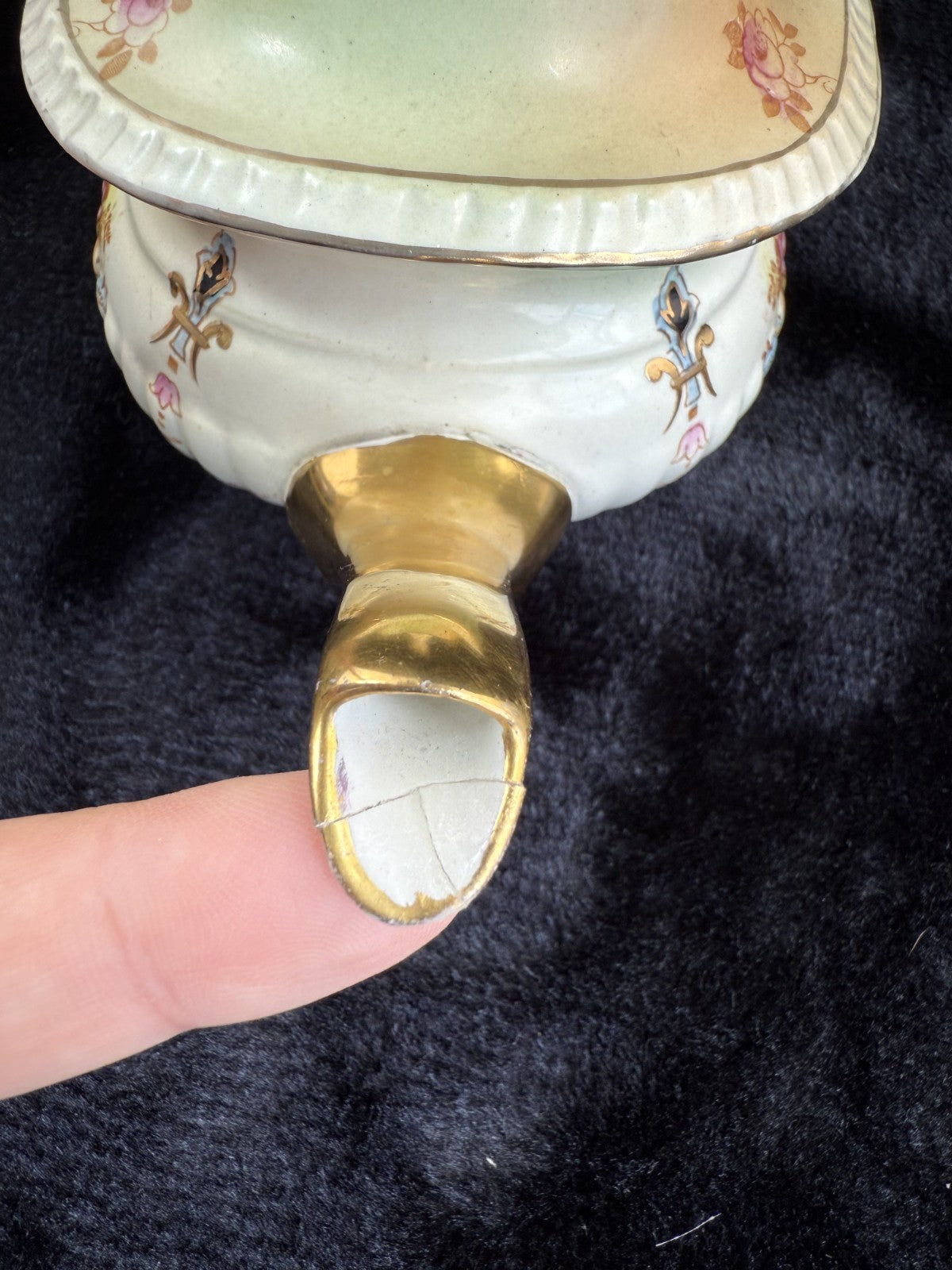 Exquisite Antique Crown Devon Fieldings Tea Pot  "Wick" Pattern repaired10