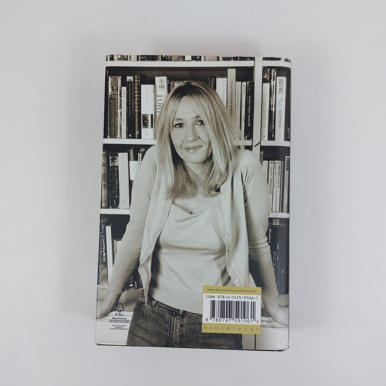 Harry Potter and the Deathly Hallows - 2007 First Edition Hardcover Collectable3