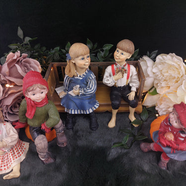 Rare Candy Designs Norway Children Figurines Set – Mixed Conditions, With Bench 0
