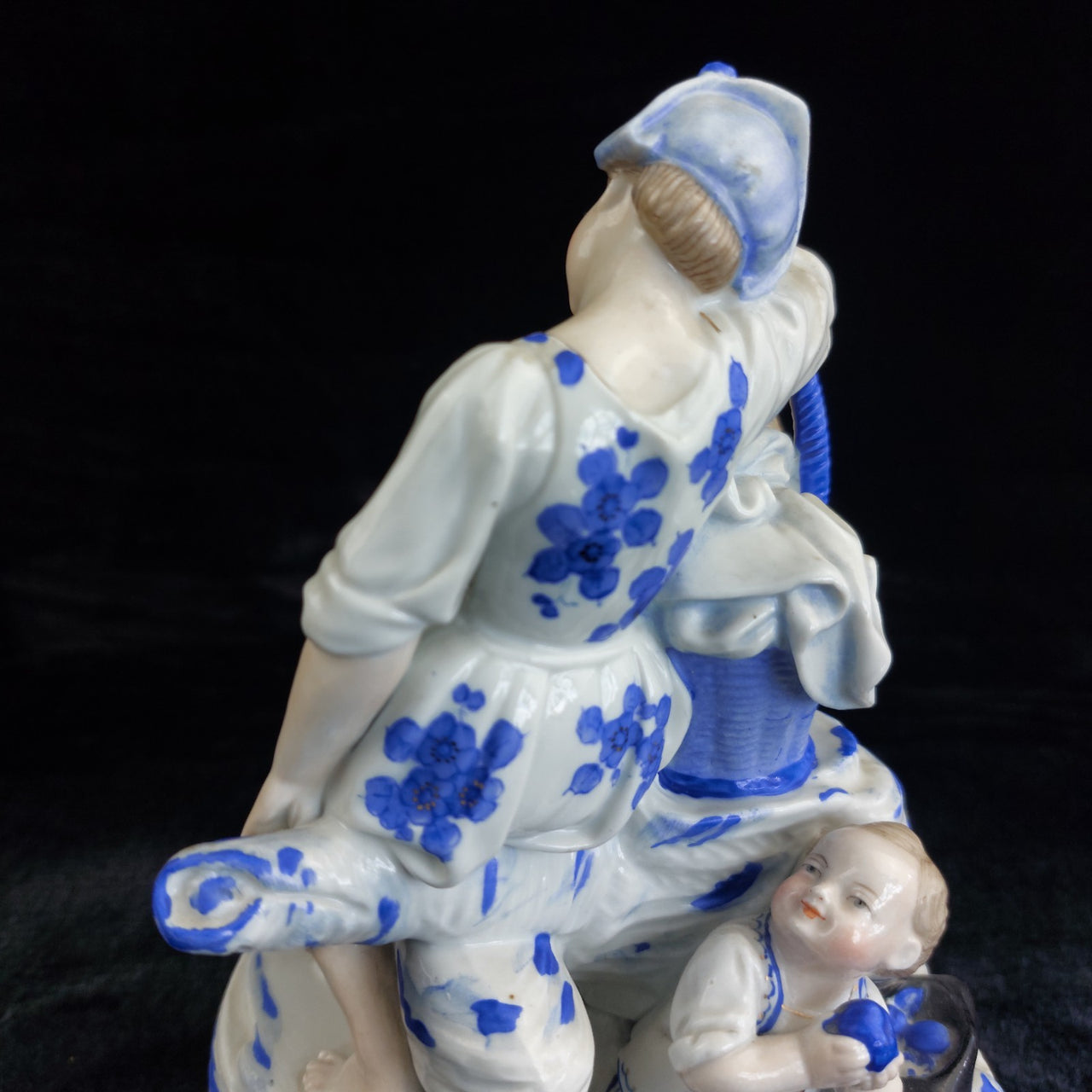 Porcelain Mother Child Figurine Basket Antique German White Blue Ceramic decor12