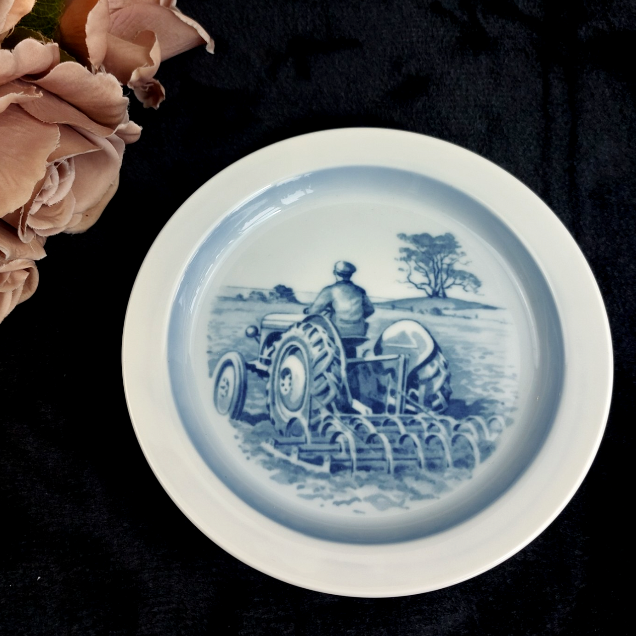 Royal Copenhagen Blue Plate  19cm Farmer Tractor Scene 299010 Denmark 52280