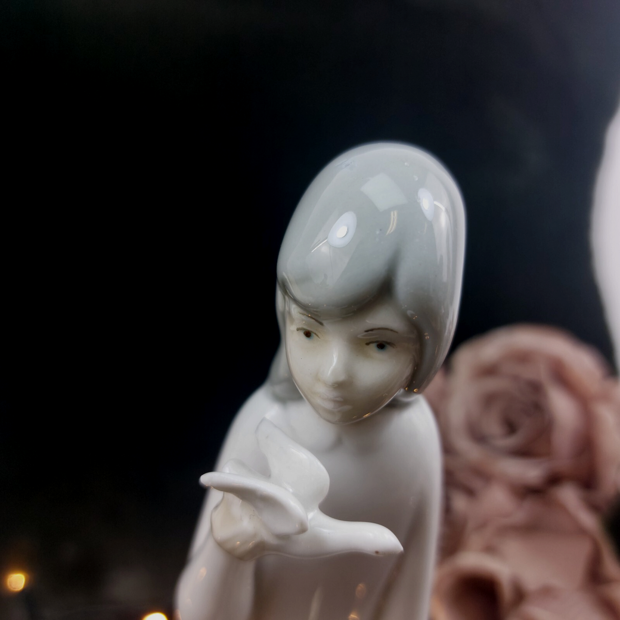 Porcelanas Miquel Requena " Girl Holding Dove Figurine Porcelain 8.5" Spain6